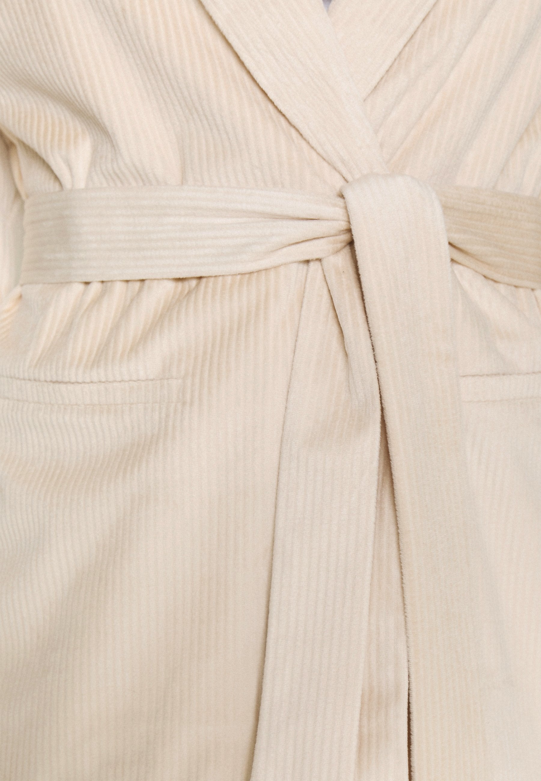 NA-KD BELTED JACKET