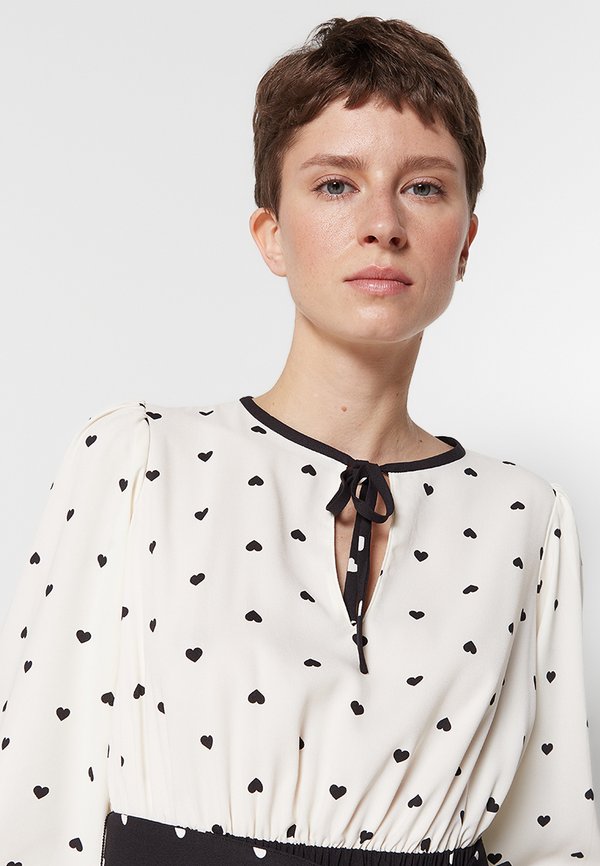 kate spade new york PERFECT HEART