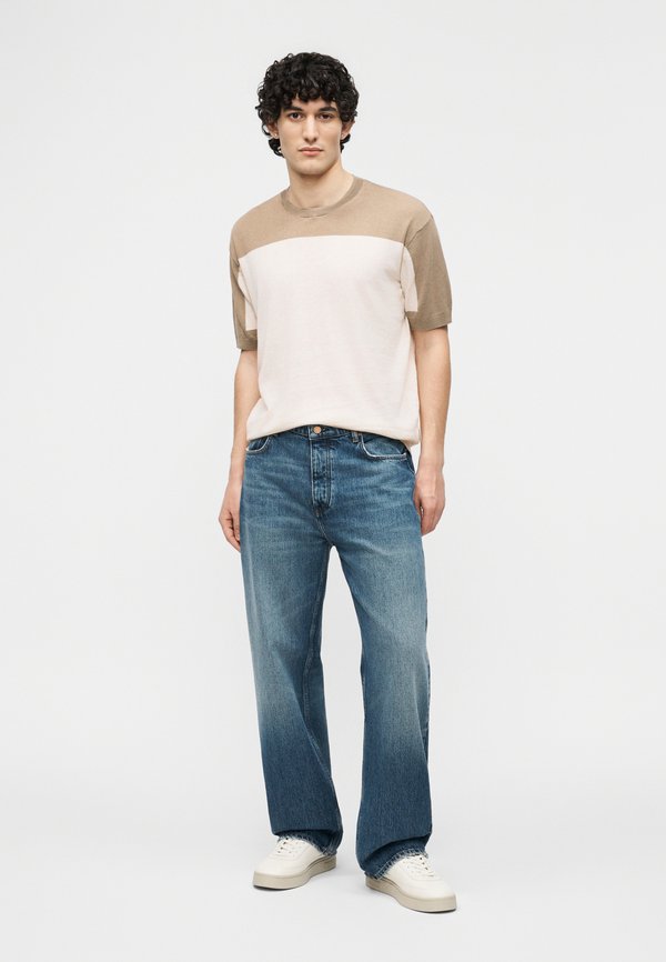 Armani Exchange