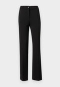 Schwarze Hose aus einem glatten Stoff, mit einem geraden Schnitt, verdecktem Verschluss und einem einzigen Knopfdetails am Bund.