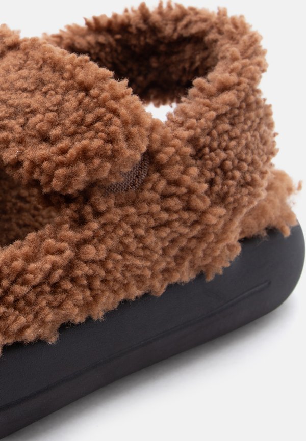 Moon Boot
