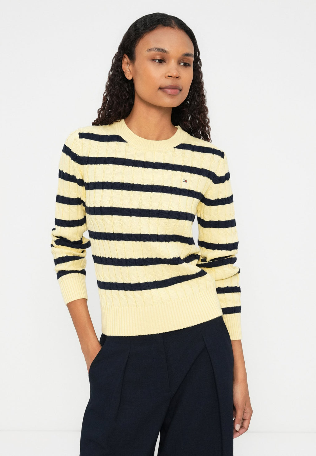 CABLE KNIT CREW NECK JUMPER Media 5