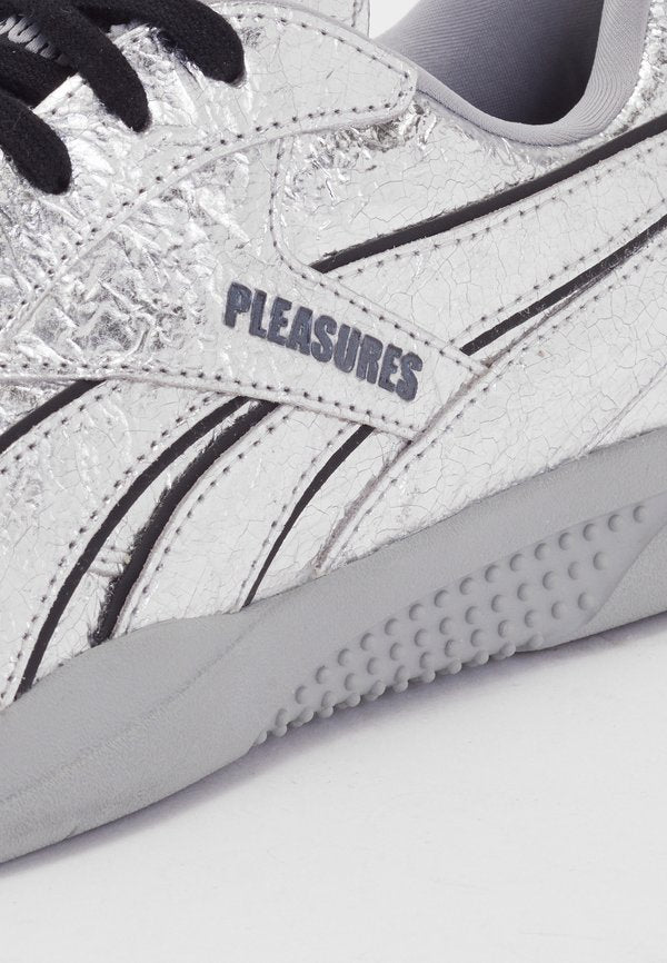 Reebok LTD PLEASURES HAMMER STREET UNISEX