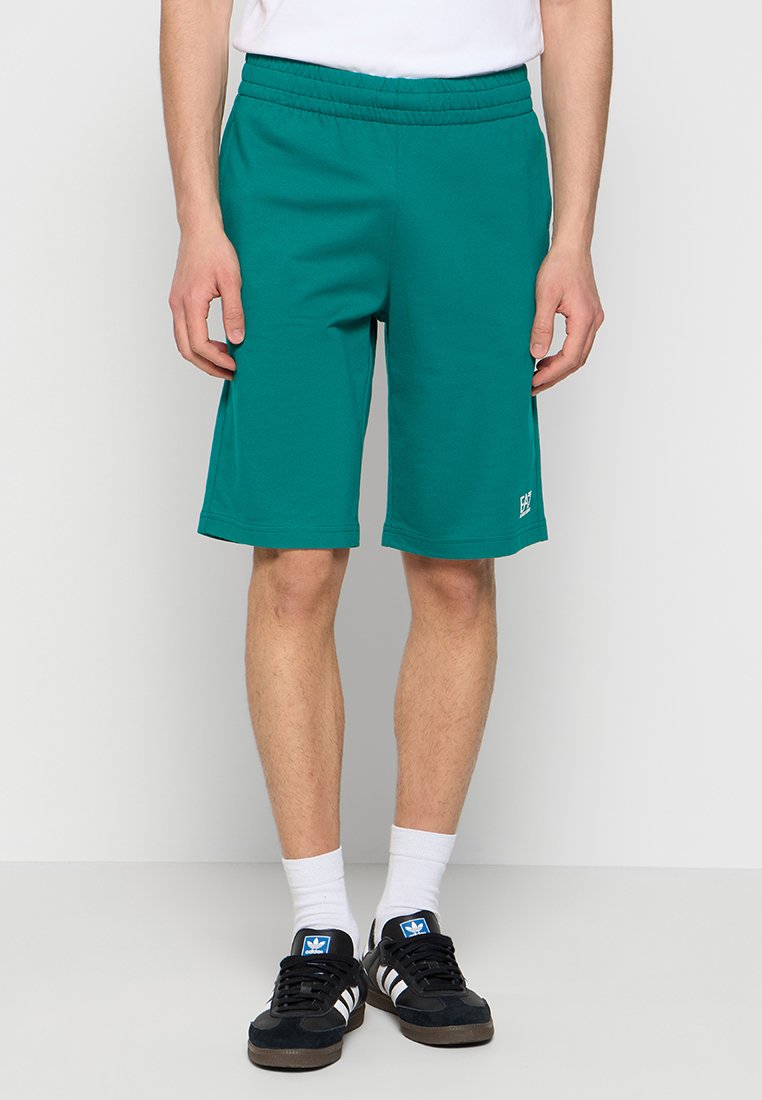 EA7 Emporio Armani Shorts Media 1