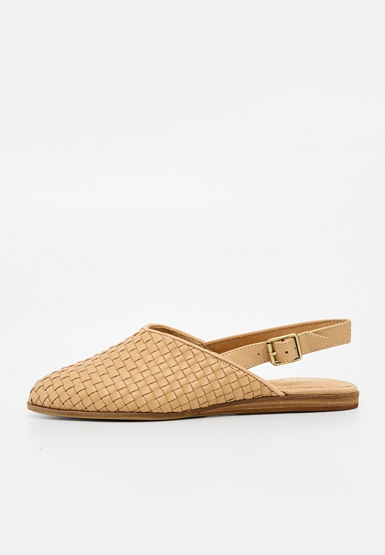 TOMS JADE