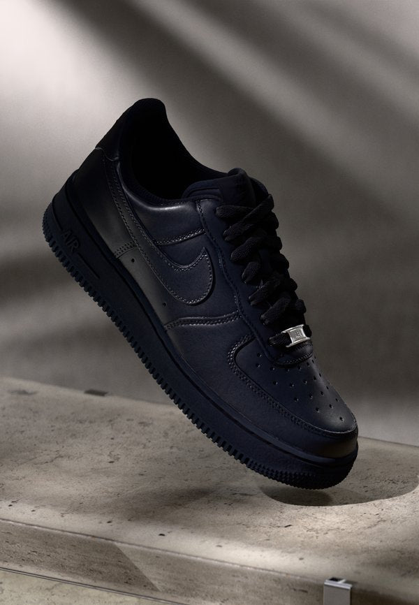 Nike Sportswear AIR FORCE 1 07 - Trainers - black