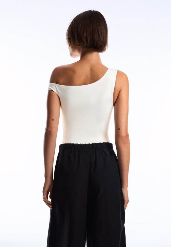 Bershka RUCHED STRAP - Top - beige