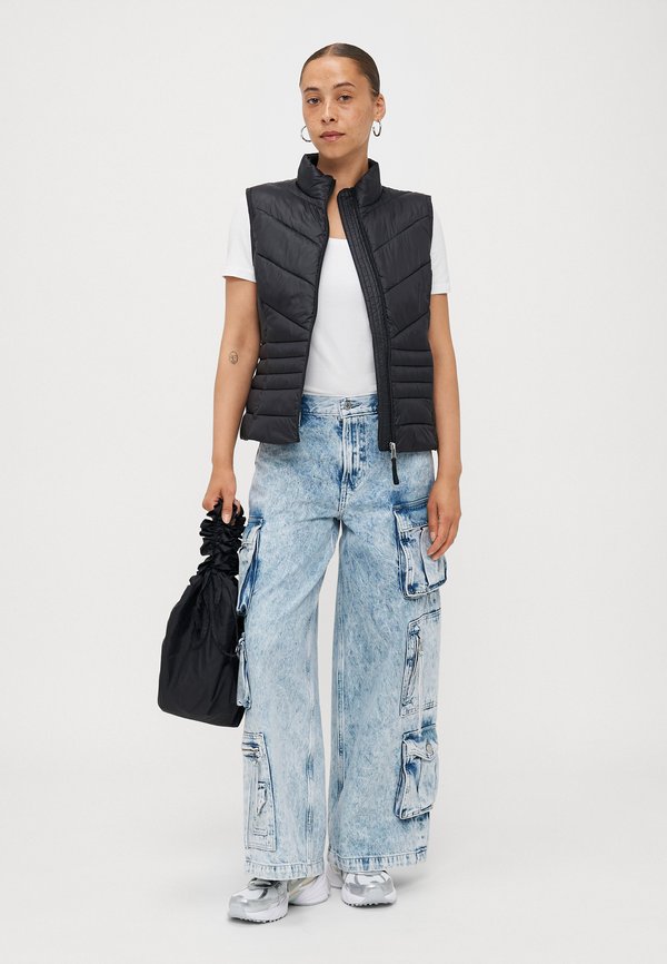 Vero Moda Petite VMSORAYASIV WAISTCOAT