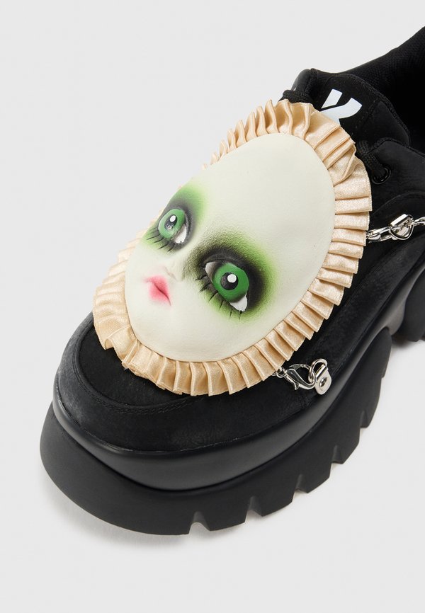 Koi Footwear