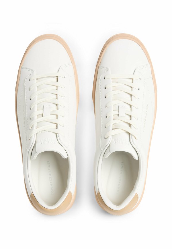 Tommy Hilfiger PREMIUM DRESS CUPSOLE LTH