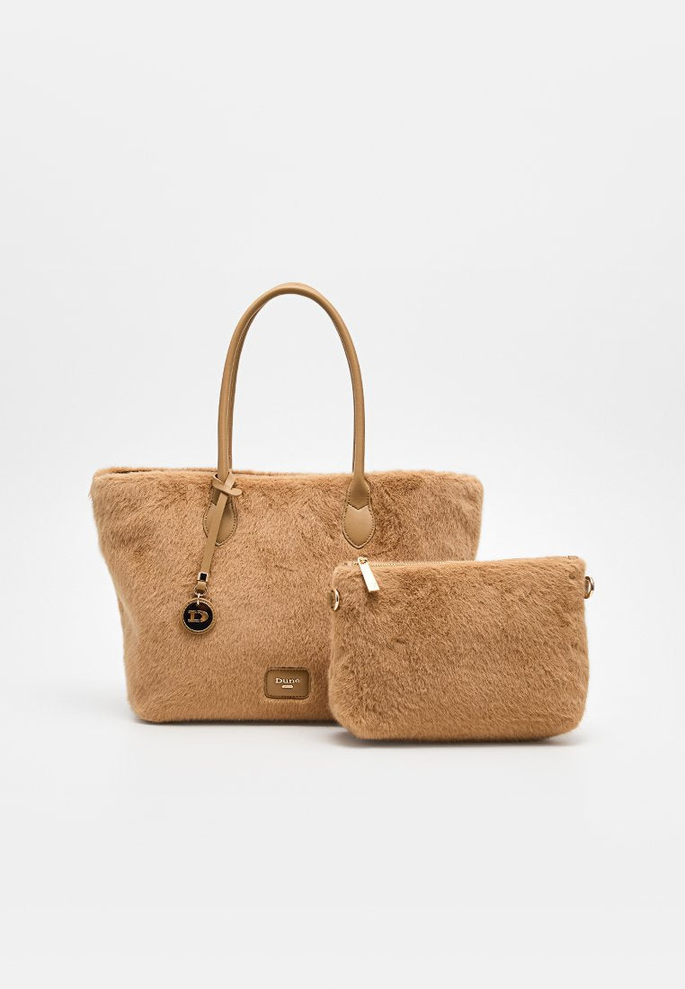 Dune London DUFFYO