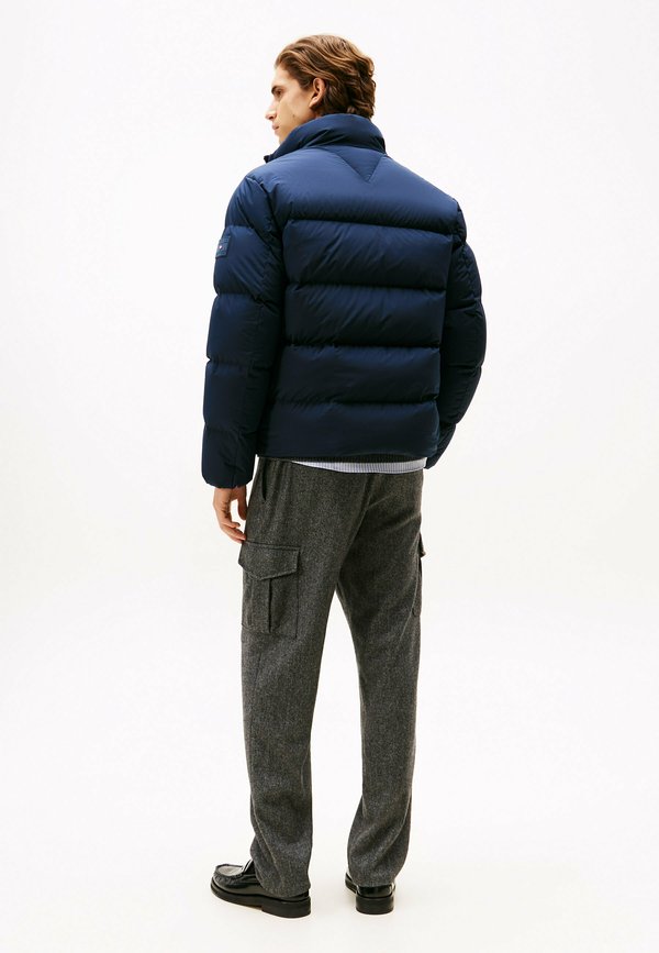 Tommy Hilfiger STAND PUFFER