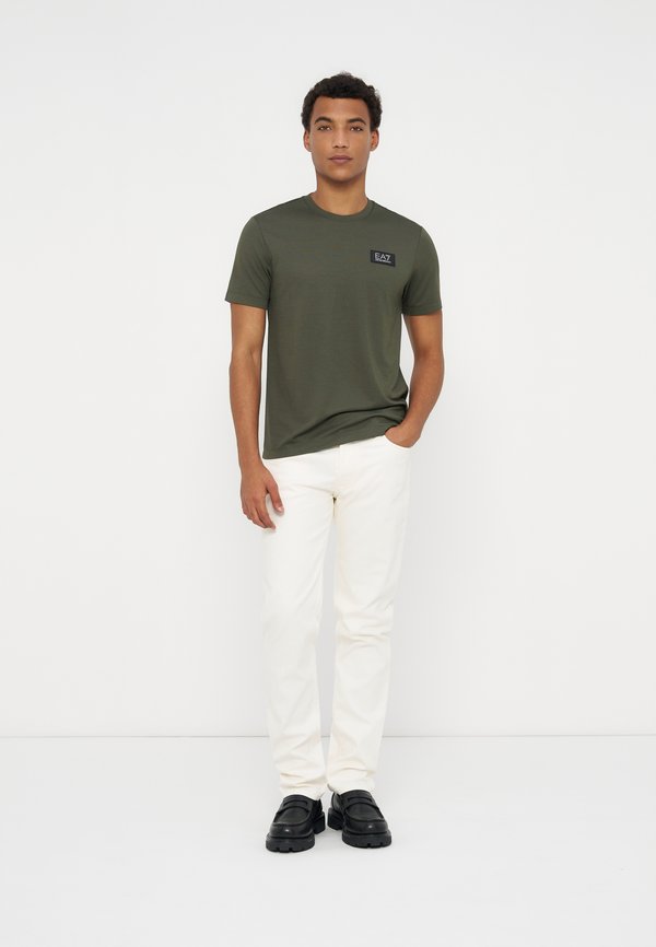EA7 Emporio Armani