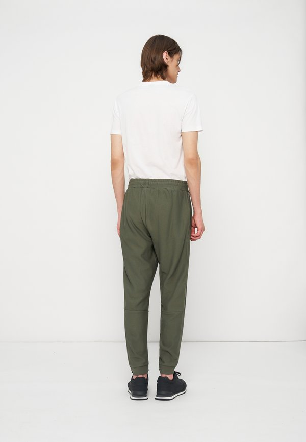 EA7 Emporio Armani