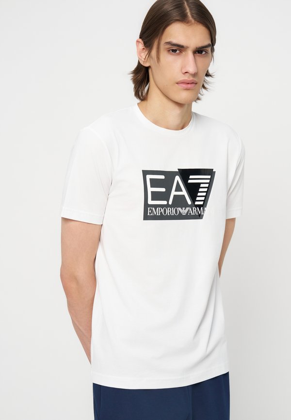 EA7 Emporio Armani