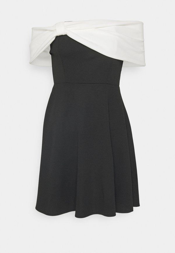 WAL G PETITE ALIA OFF SHOULDER SKATER