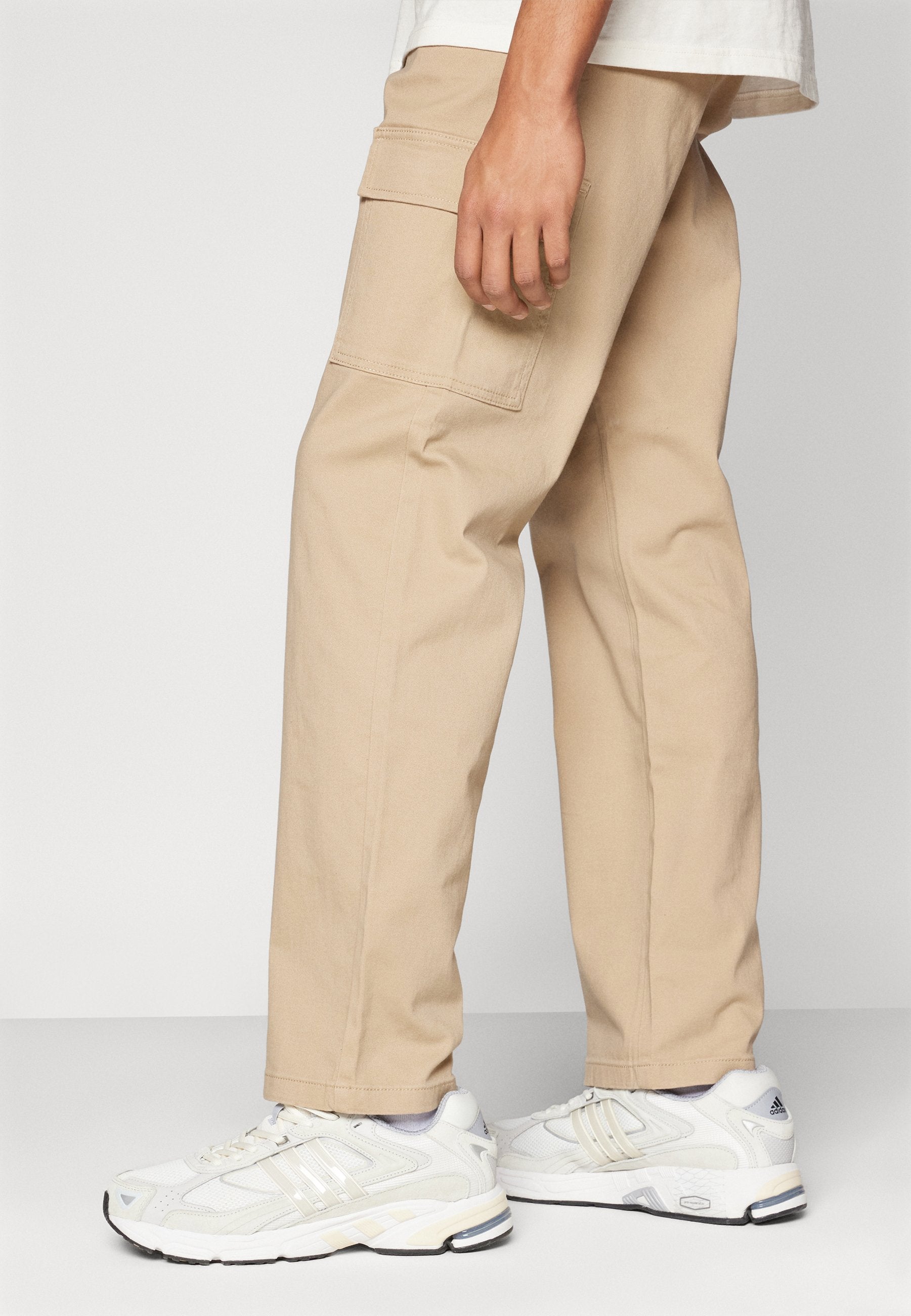 ONSEDGE LIFE PANT Media 5