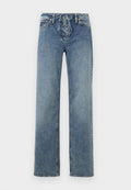 Blaue Jeans aus Denim mit geraden Beinen und vorderseitiger Schnürung mit Metallösen, präsentiert vor weißem Hintergrund.