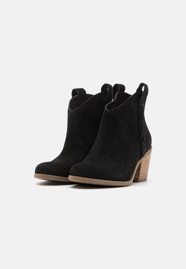 TOMS CONSTANCE
