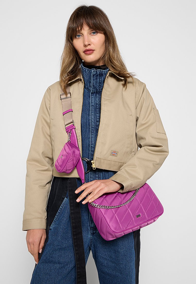 DKNY BODHI