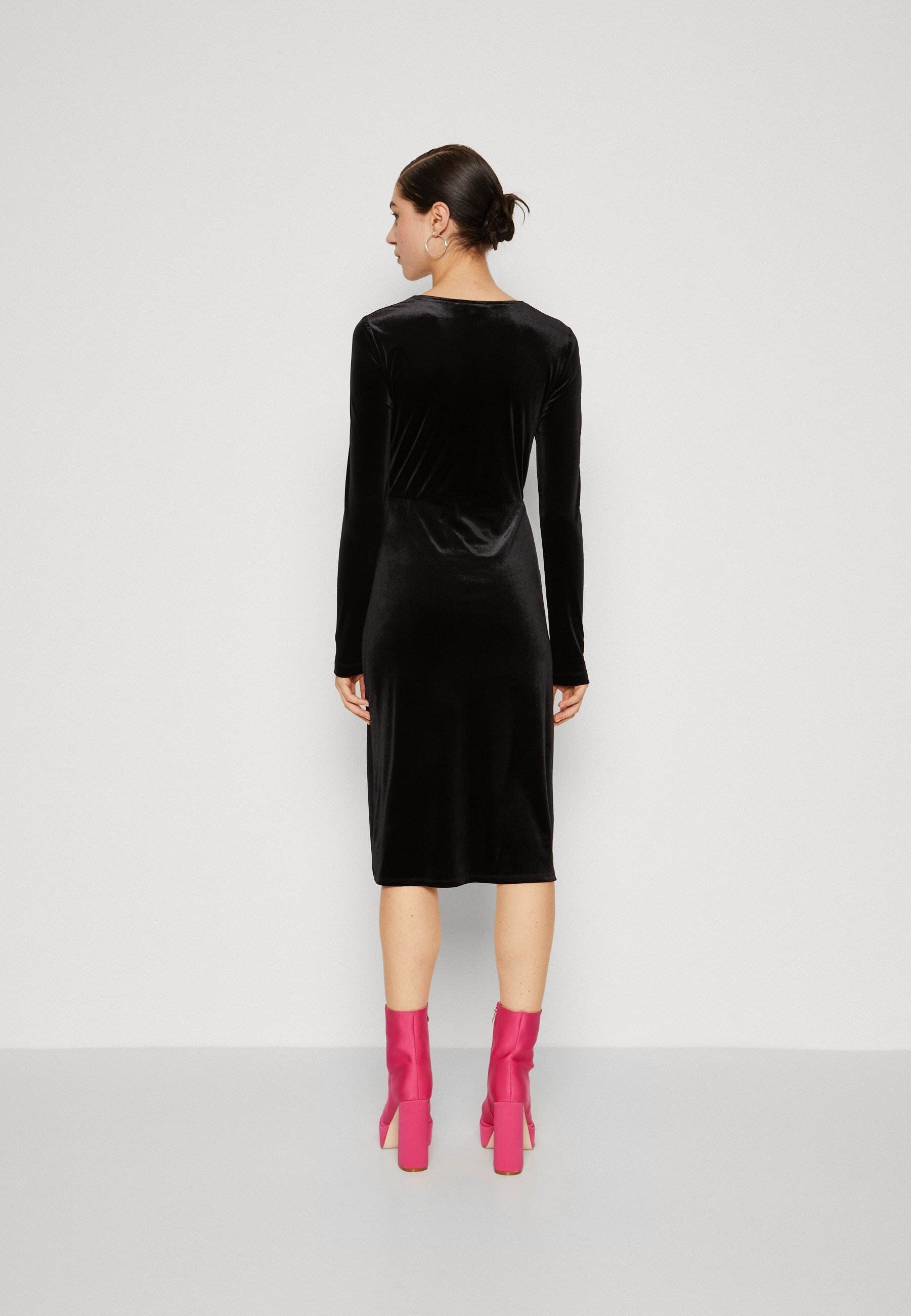 ONLJENNY DRESS Media 4