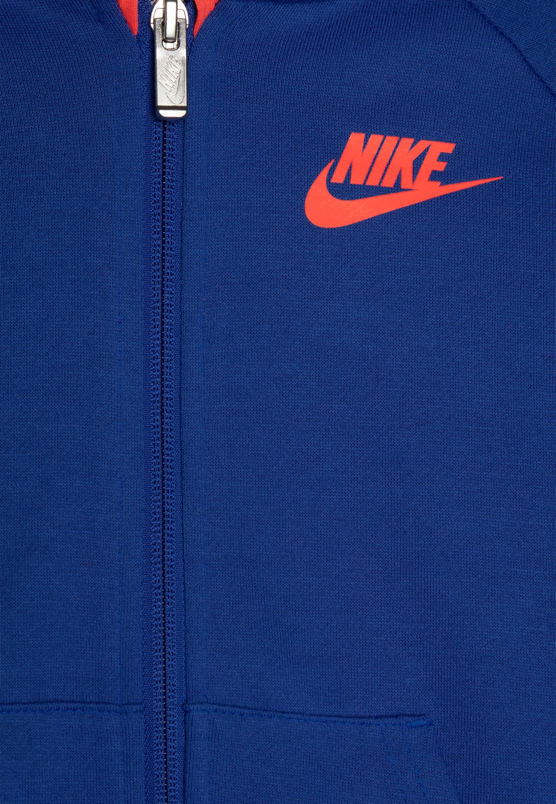 Nike Sportswear
