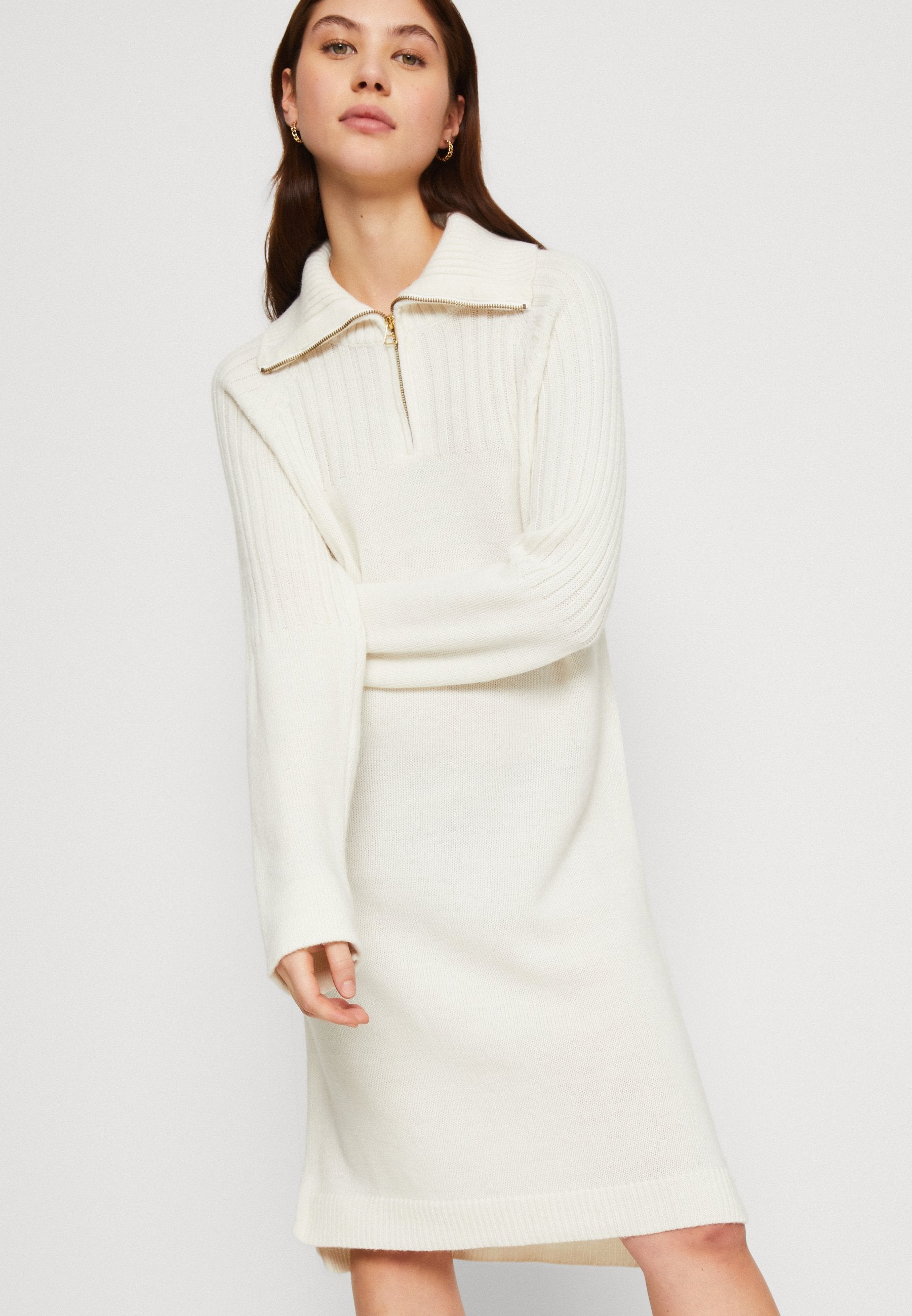 SKIPPER LOOSE DRESS  Media 5
