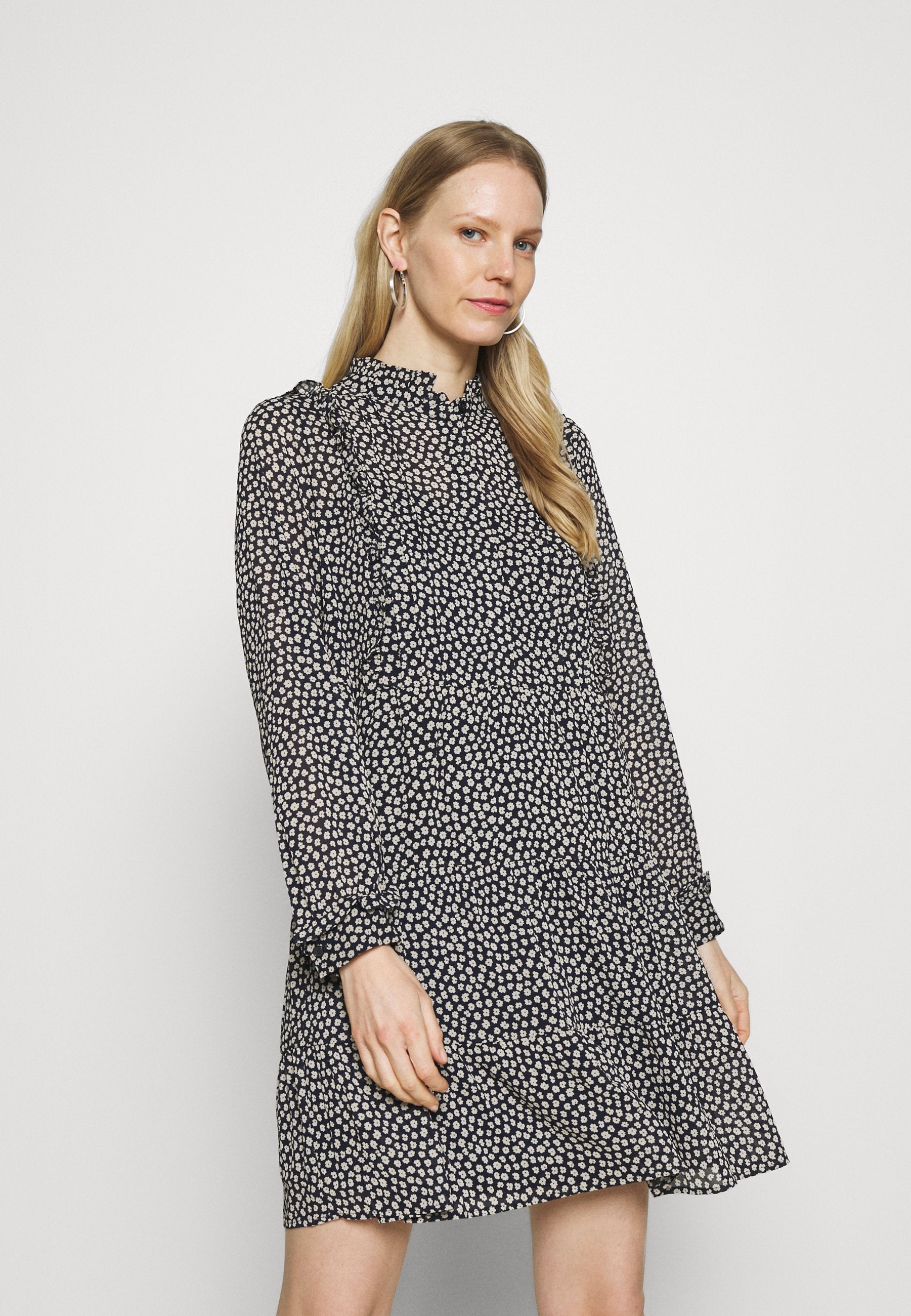Marks & Spencer FRILL MIN