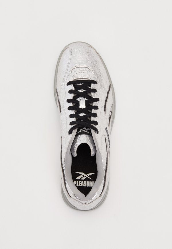 Reebok LTD PLEASURES HAMMER STREET UNISEX
