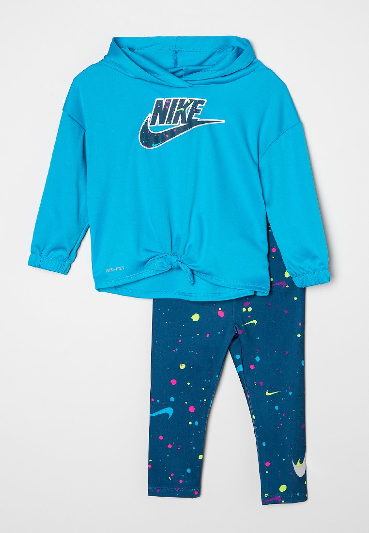 Nike Sportswear SET