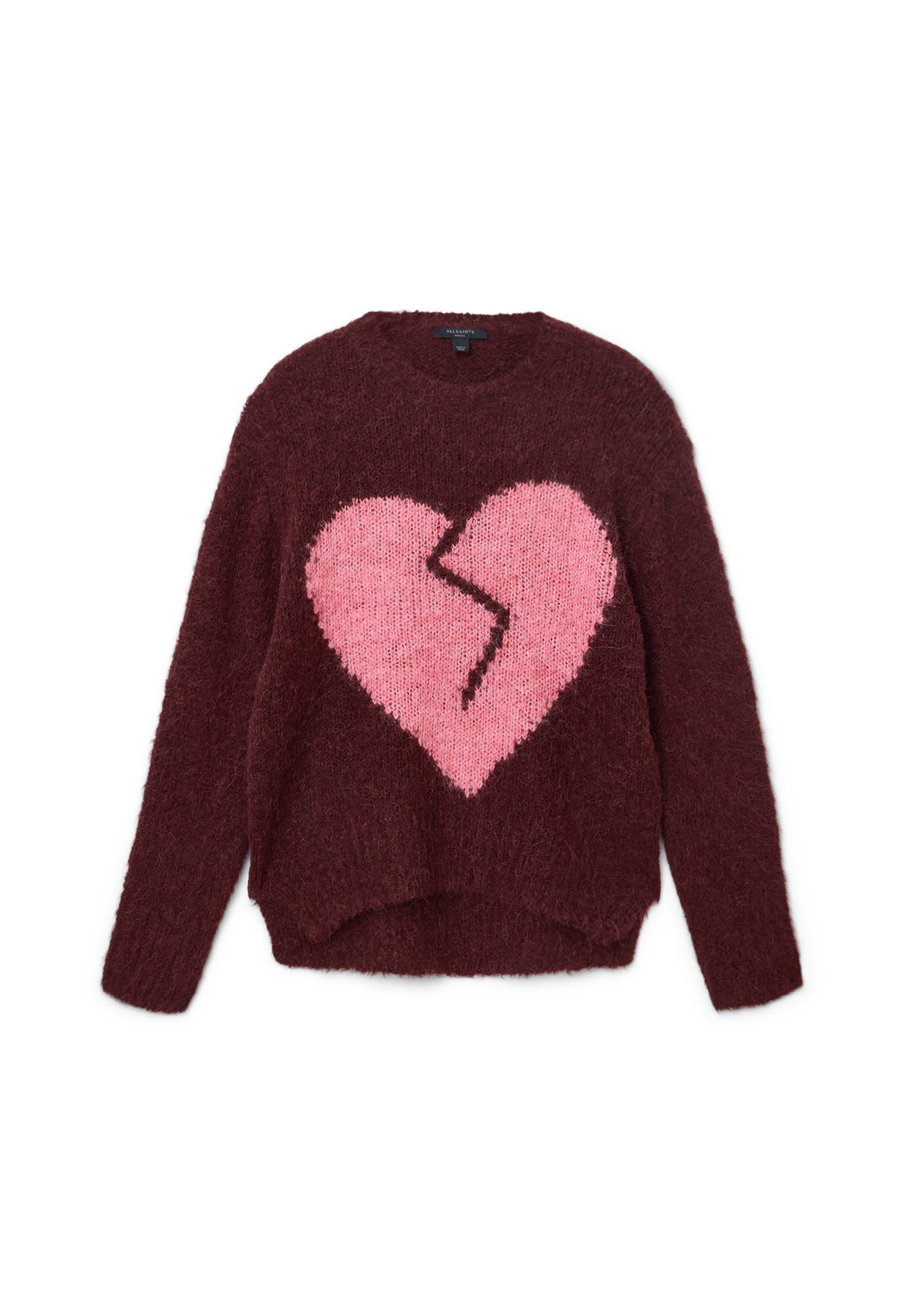 Bordeaux gestrickter Pullover mit einer flauschigen Textur, der vorne ein großes pinkes gebrochenes Herzmuster zeigt. Rundhalsausschnitt und lockere Passform.