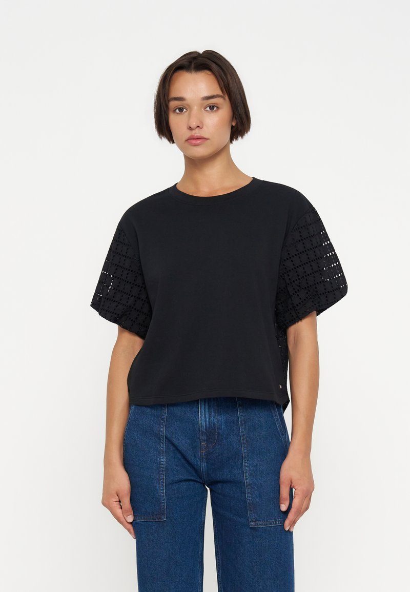 DKNY Bluse Media 1