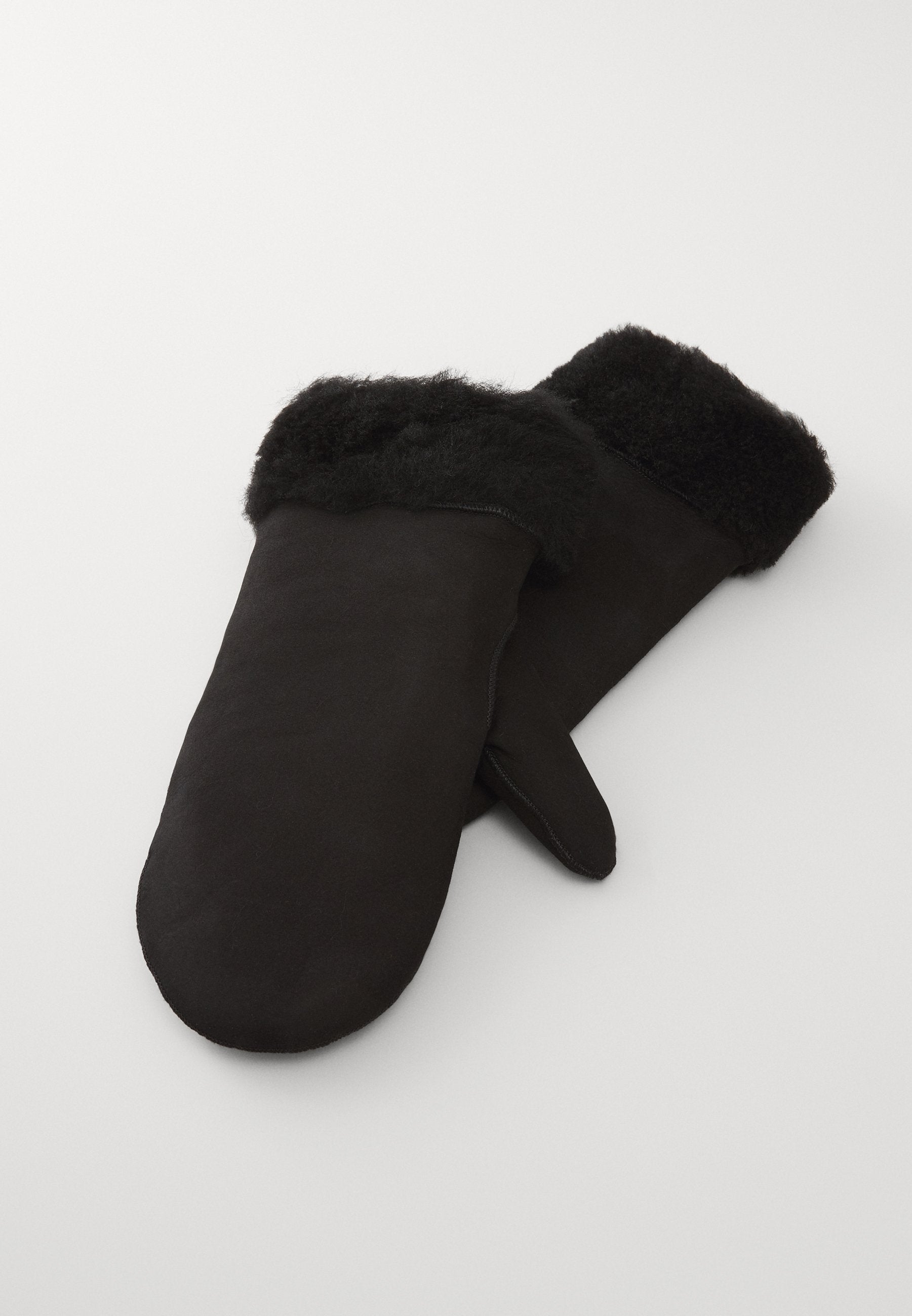 STUDIO ID MITTENS