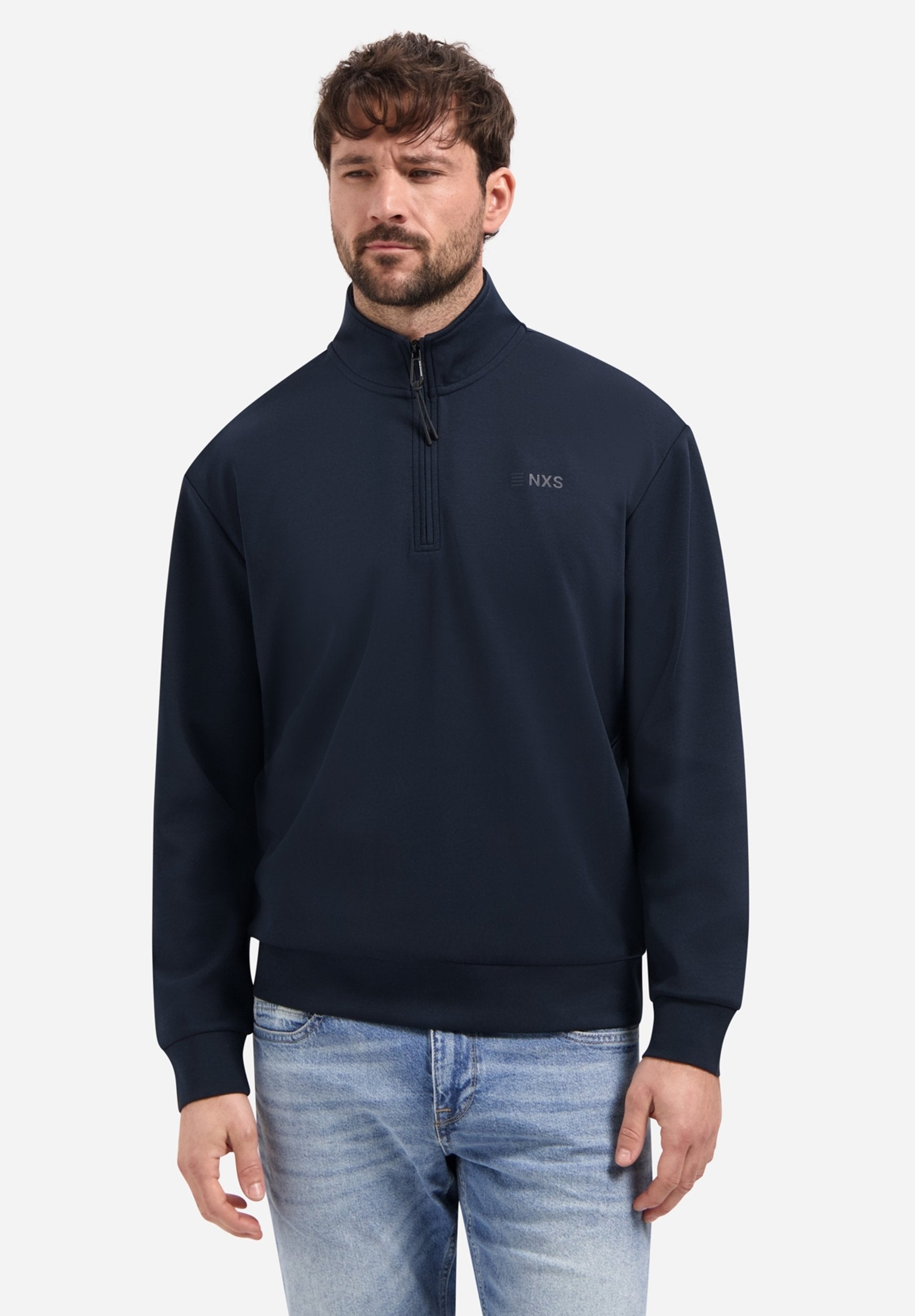 HALF-ZIP Media 3