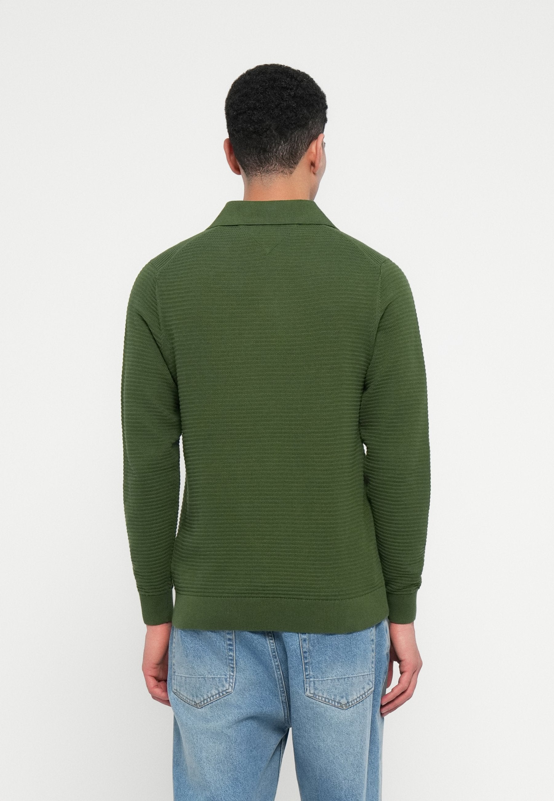 TEXTURED KNIT POLO COLLAR JUMPER Media 4