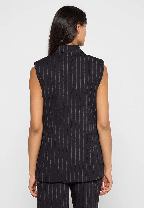 DKNY