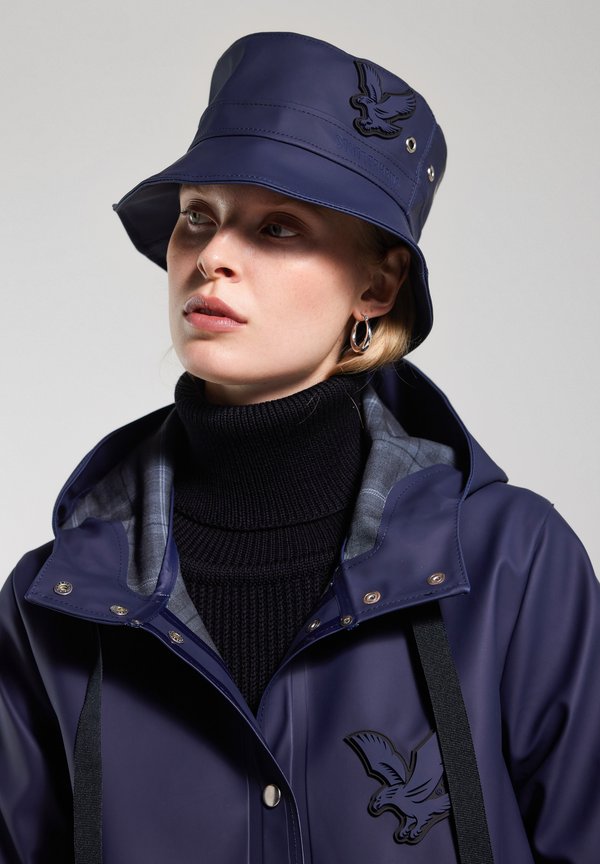 Stutterheim STUTTERHEIM X LYLE & SCOTT BUCKET HAT