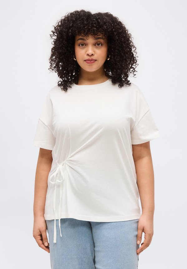 Vero Moda Curve VMCLISA O NECK - Print T-shirt - snow white