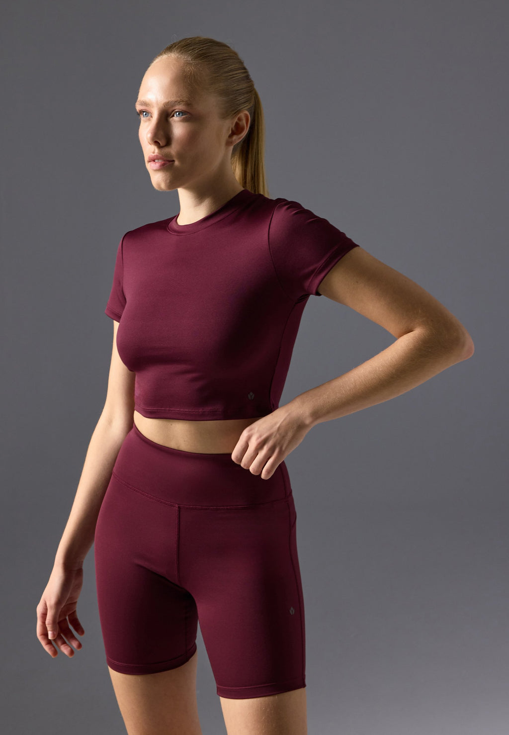 Even&Odd active ESSENTIAL CROPPED T-SHIRT