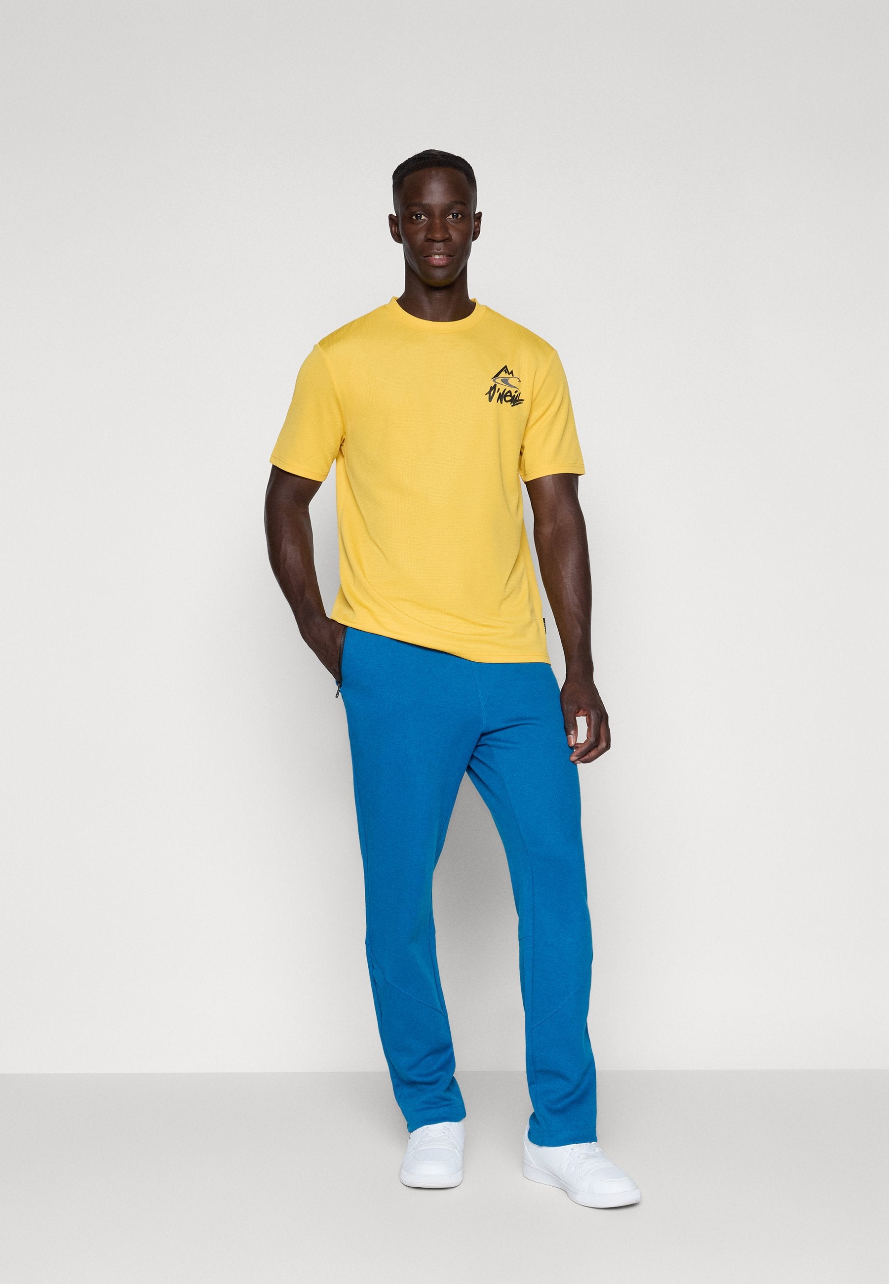 O'Neill REGULAR FIT