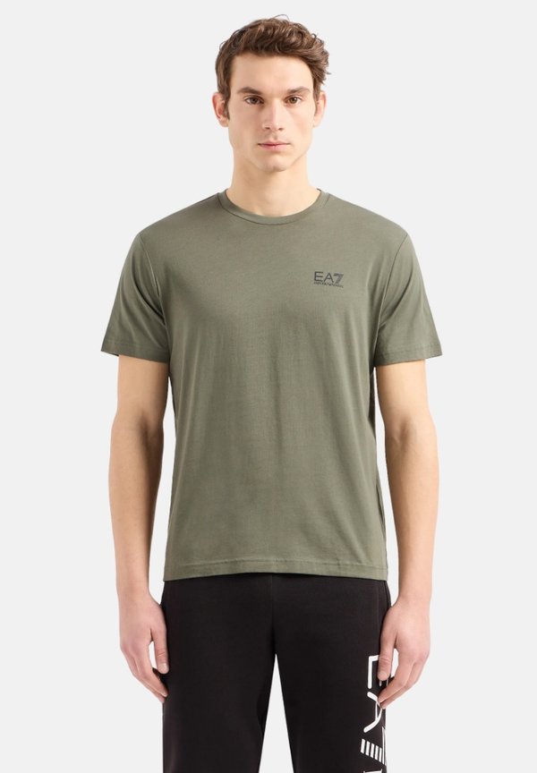 EA7 Emporio Armani