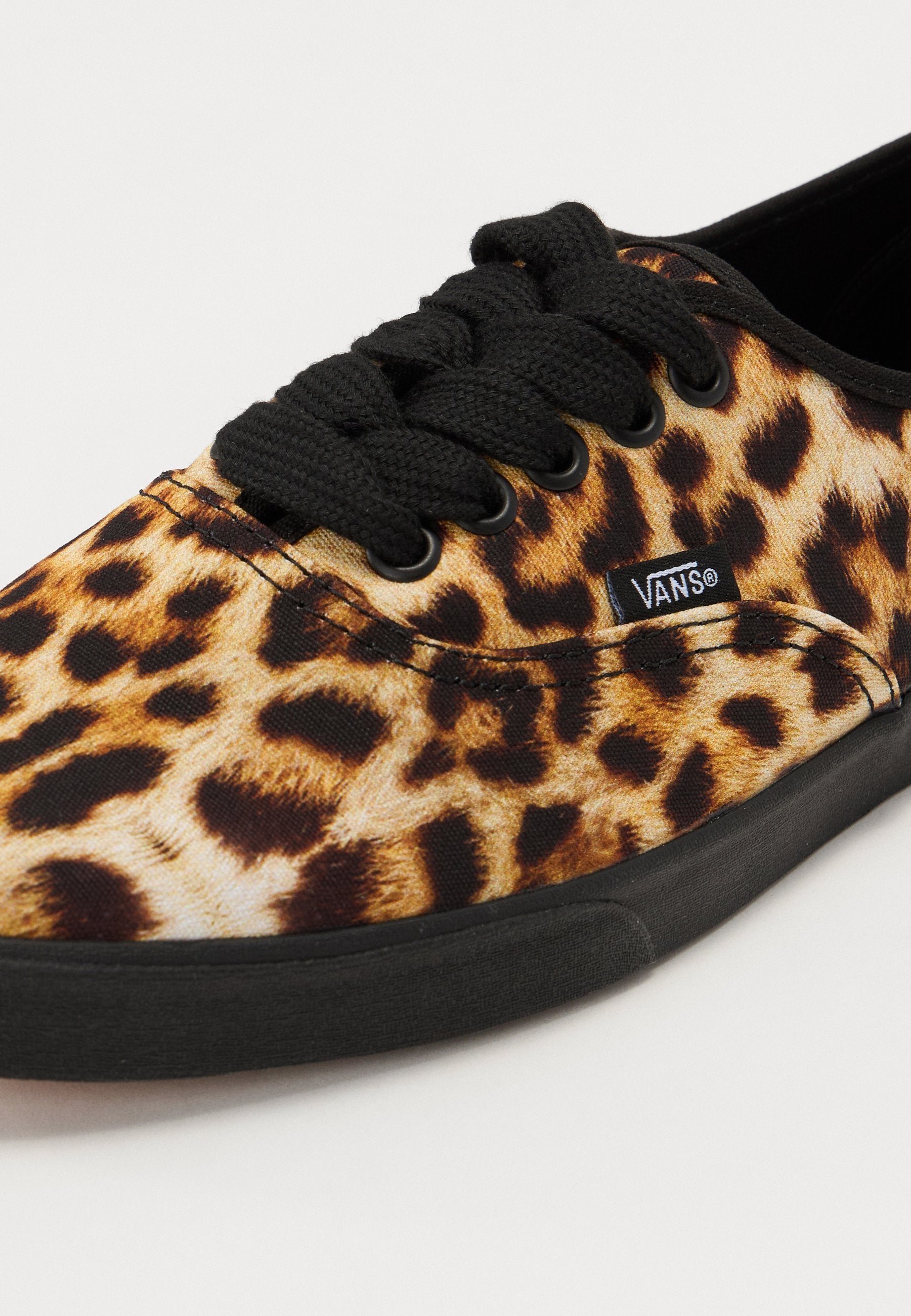 Vans AUTHENTIC LOWPRO