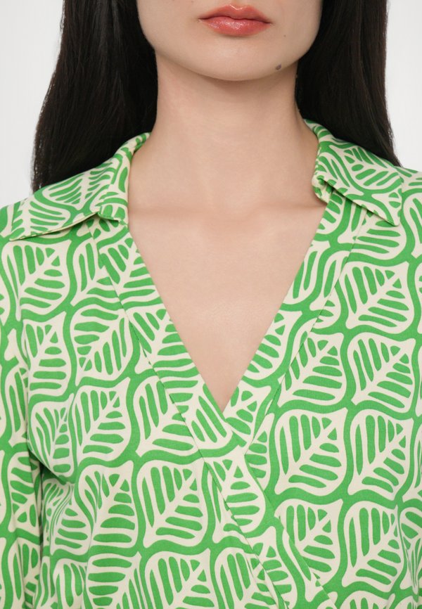 Diane von Furstenberg NEW JEANNE WRAP DRESS