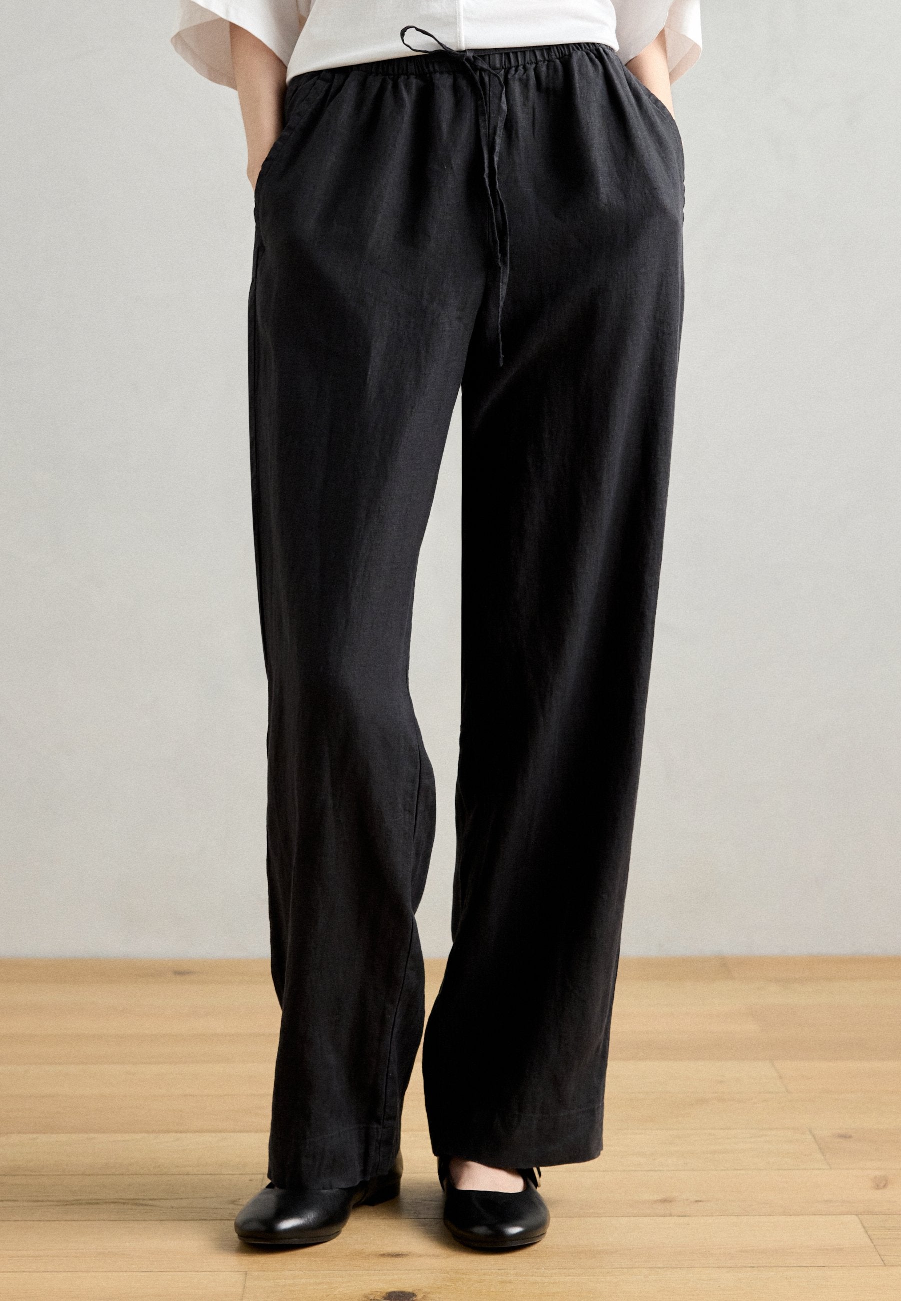 Marc O'Polo PANTS JOGGER STYLE STRAIGHT LEG MEDIUM WAIST DRAWSTRING AT WAIST