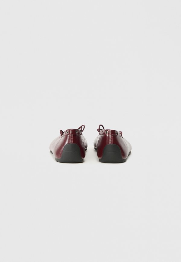 Steve Madden POINTE
