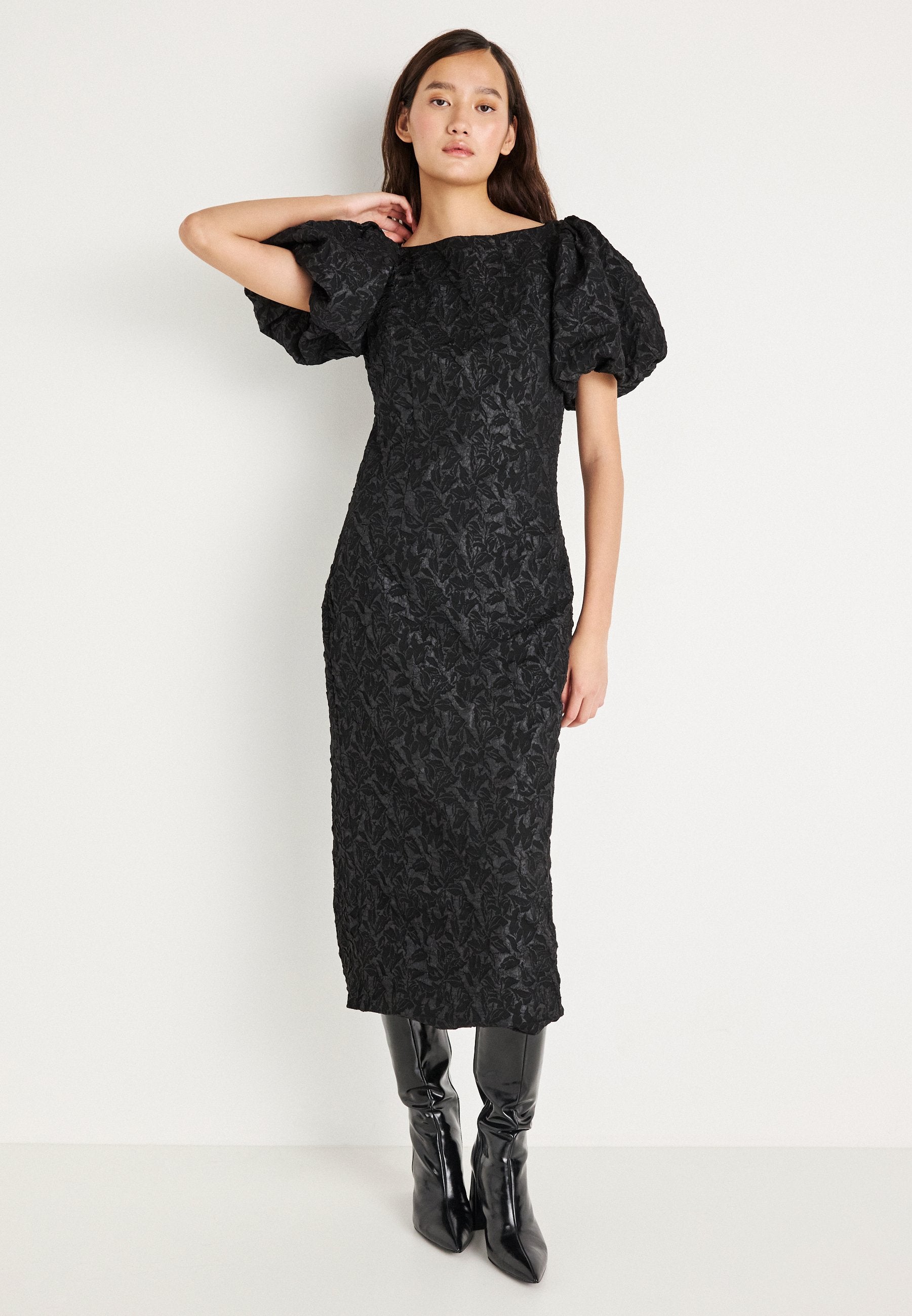 Gina Tricot PUFF SLEEVE MIDI DRESS