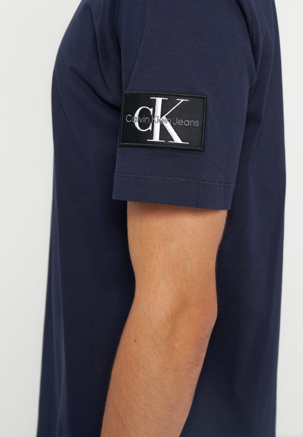 Calvin Klein Jeans REGULAR FIT