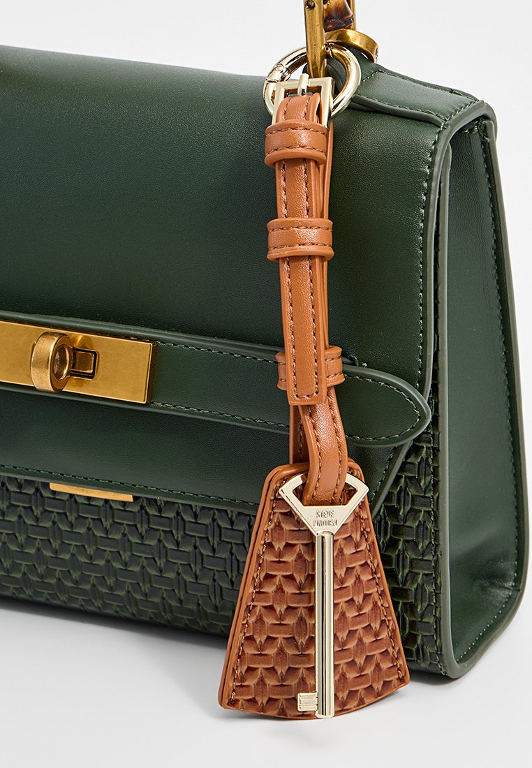 Steve Madden BLONDY