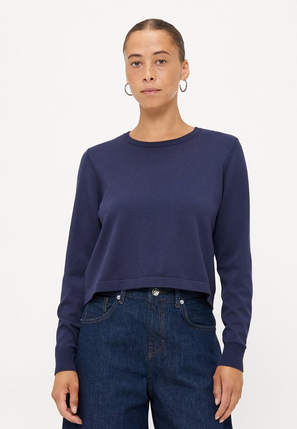 Vero Moda Petite VMSILJE O NECK SHORT