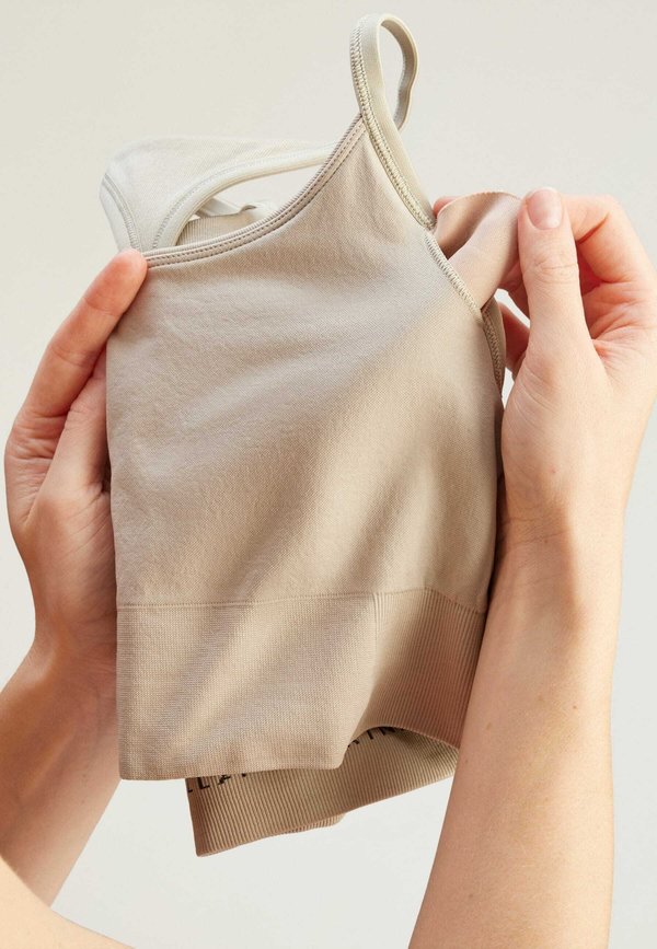 adidas by Stella McCartney TRUESTRENGTH SEAMLESS YOGA